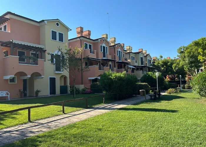 Seafront With Shared Pool Bibione